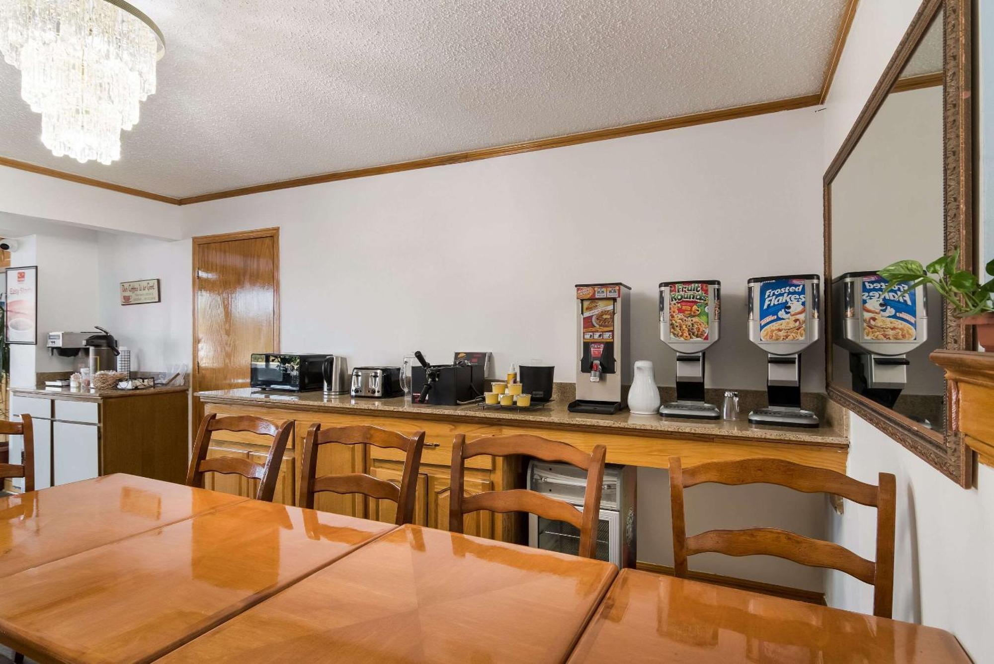 Econo Lodge Calhoun North Damascus Zewnętrze zdjęcie